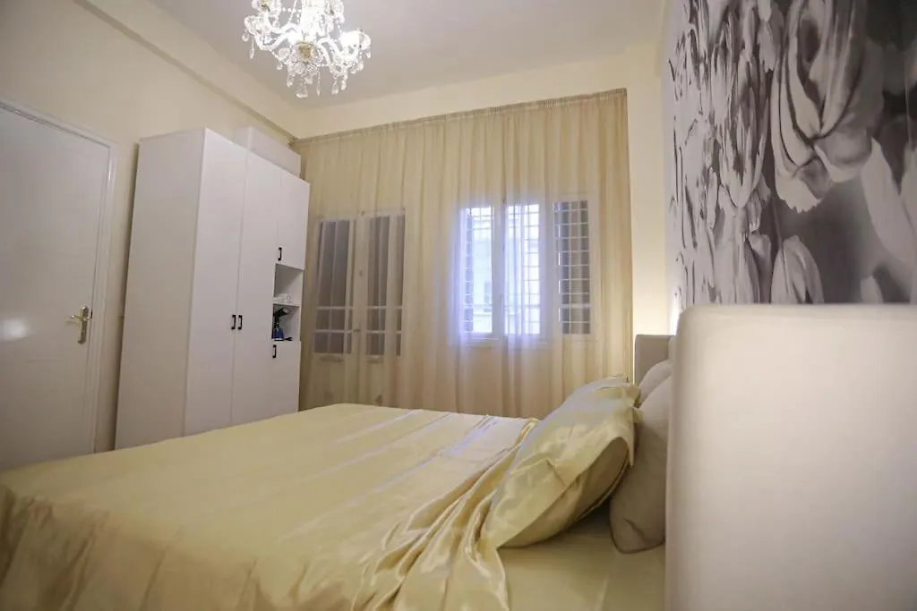 Achrafieh Luxurious Apt, 5 Min To Beirut Museum 0*,
