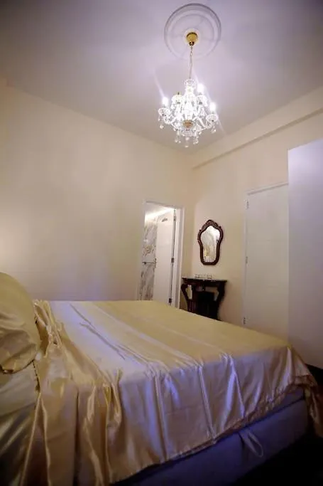Achrafieh Luxurious Apt, 5 Min To Beirut Museum